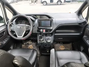 Toyota Noah 2019 Pearl