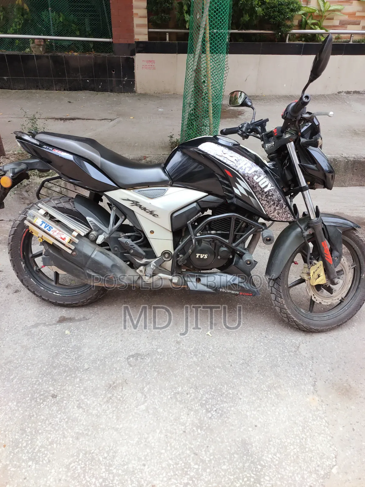 TVS Apache RTR 160 4V 2021 Black