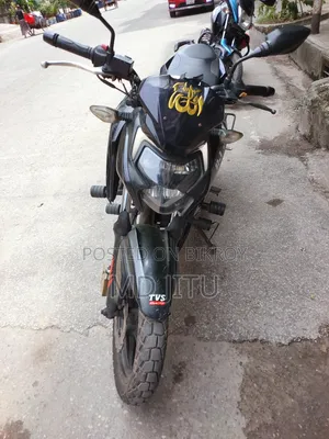 TVS Apache RTR 160 4V 2021 Black