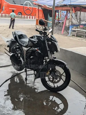 সুজুকি জিক্সার ২০১৯ ব্ল্যাক