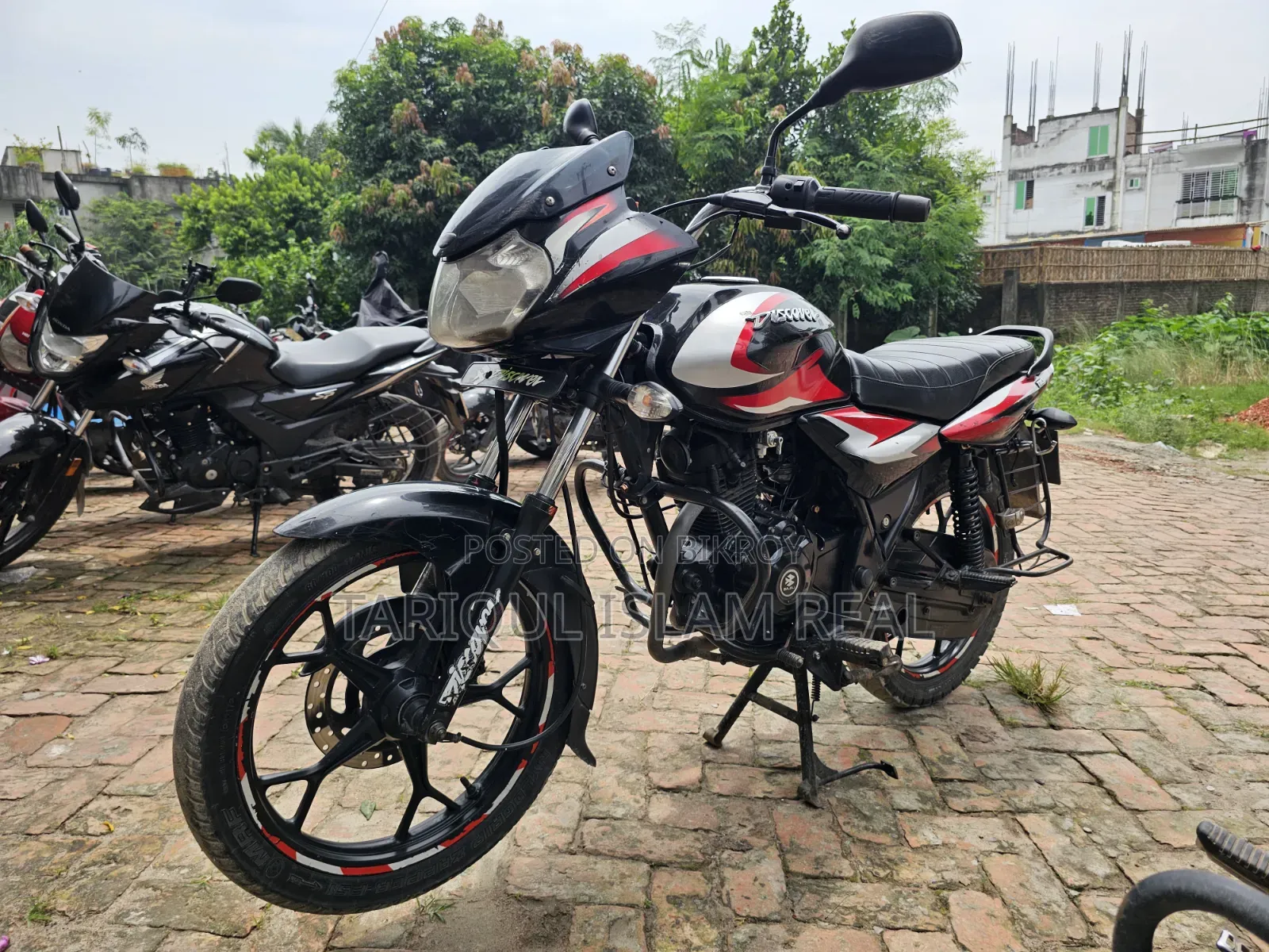 বাজাজ ডিসকভার ১১০ ২০২২ ব্ল্যাক