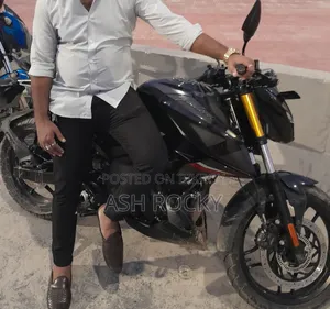 New Bajaj Pulsar N160 2024 Black