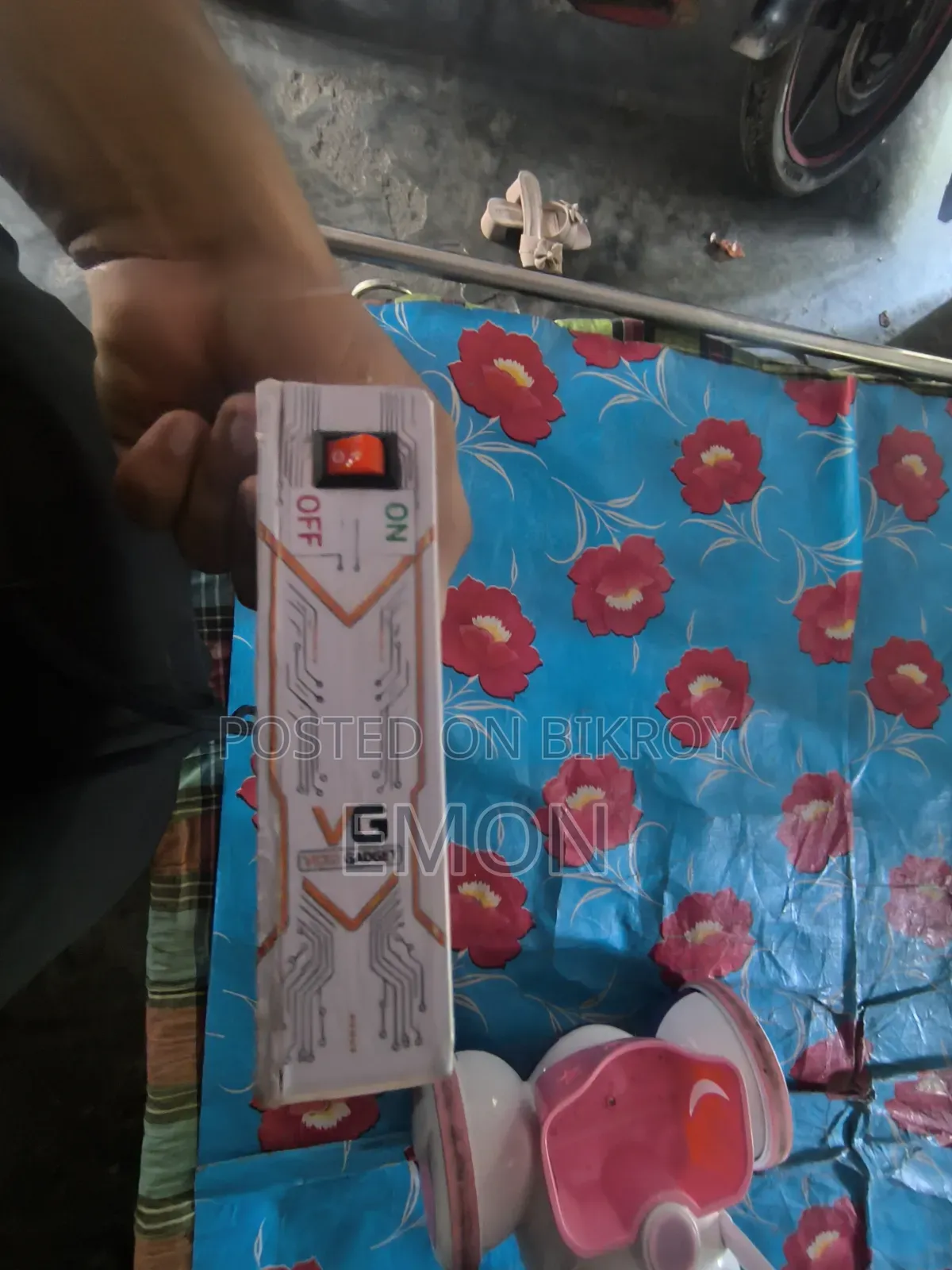Akti Mini Ups