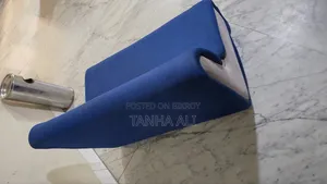 ছোট সোফা