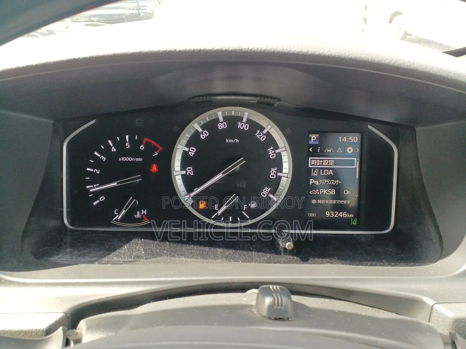Toyota HiAce 2022 White