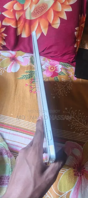 ল্যাপটপ মাইক্রোসফট সারফেস প্রো ৩ ৪জিবি ইন্টেল কোর আই৫ এসএসডি ১২৮জিবি