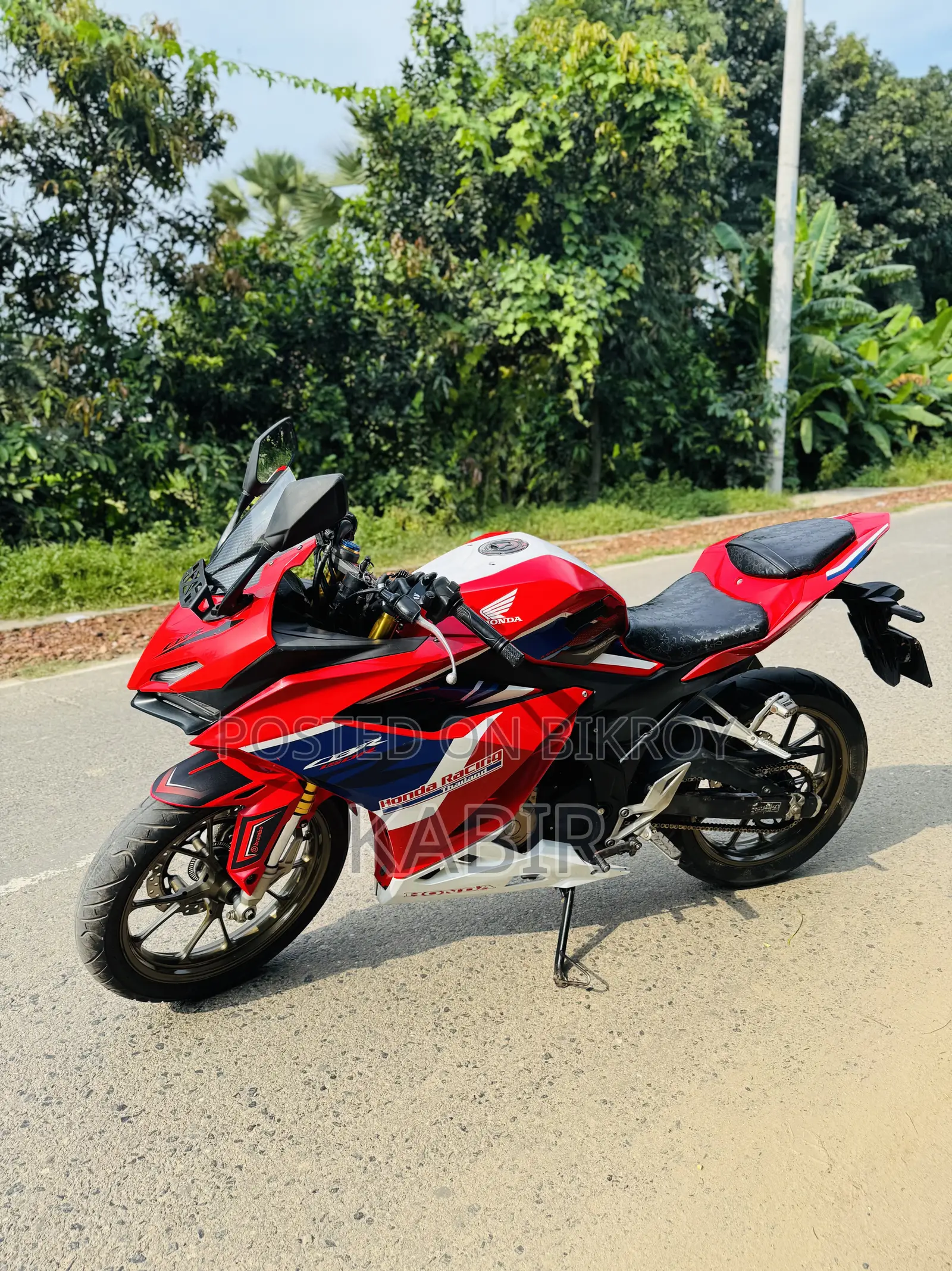 হোন্ডা সিবিআর ২০২২ হোয়াইট