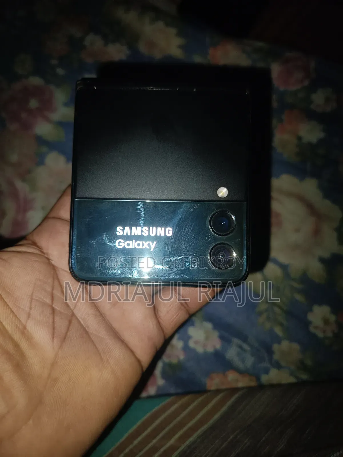 স্যামসাং গ্যালাক্সি জেড ফ্লিপ ৩ ২৫৬ জিবি কালো