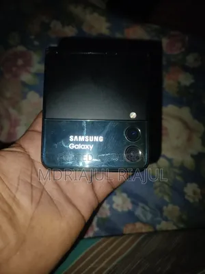 স্যামসাং গ্যালাক্সি জেড ফ্লিপ ৩ ২৫৬ জিবি কালো