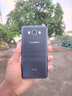 স্যামসাং গ্যালাক্সি জে৭ ৩২ জিবি কালো
