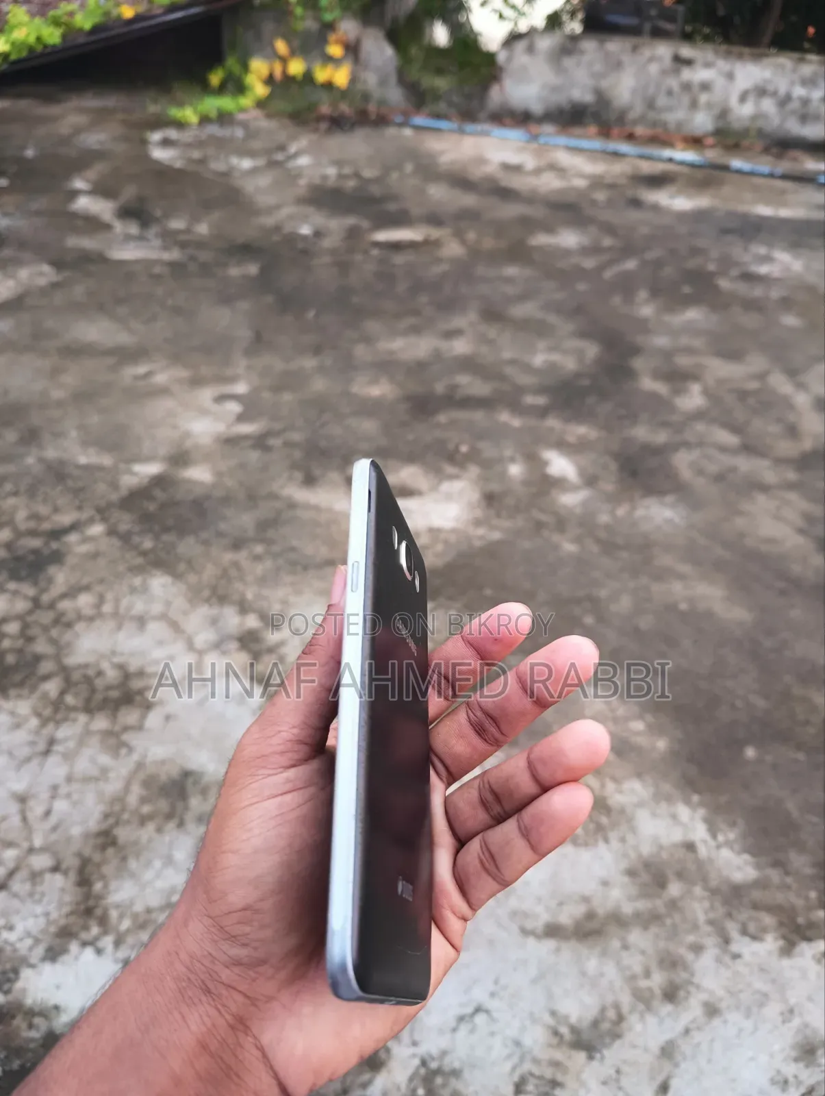 স্যামসাং গ্যালাক্সি জে৭ ৩২ জিবি কালো