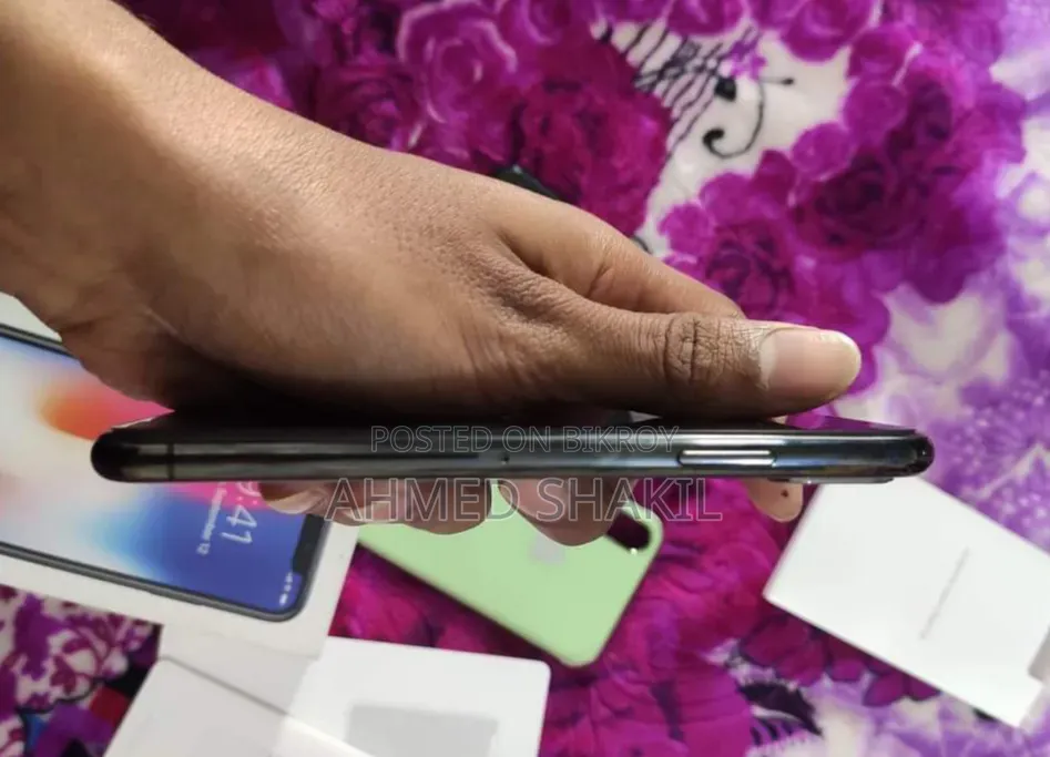 অ্যাপল আইফোন এক্স ২৫৬ জিবি ব্ল্যাক