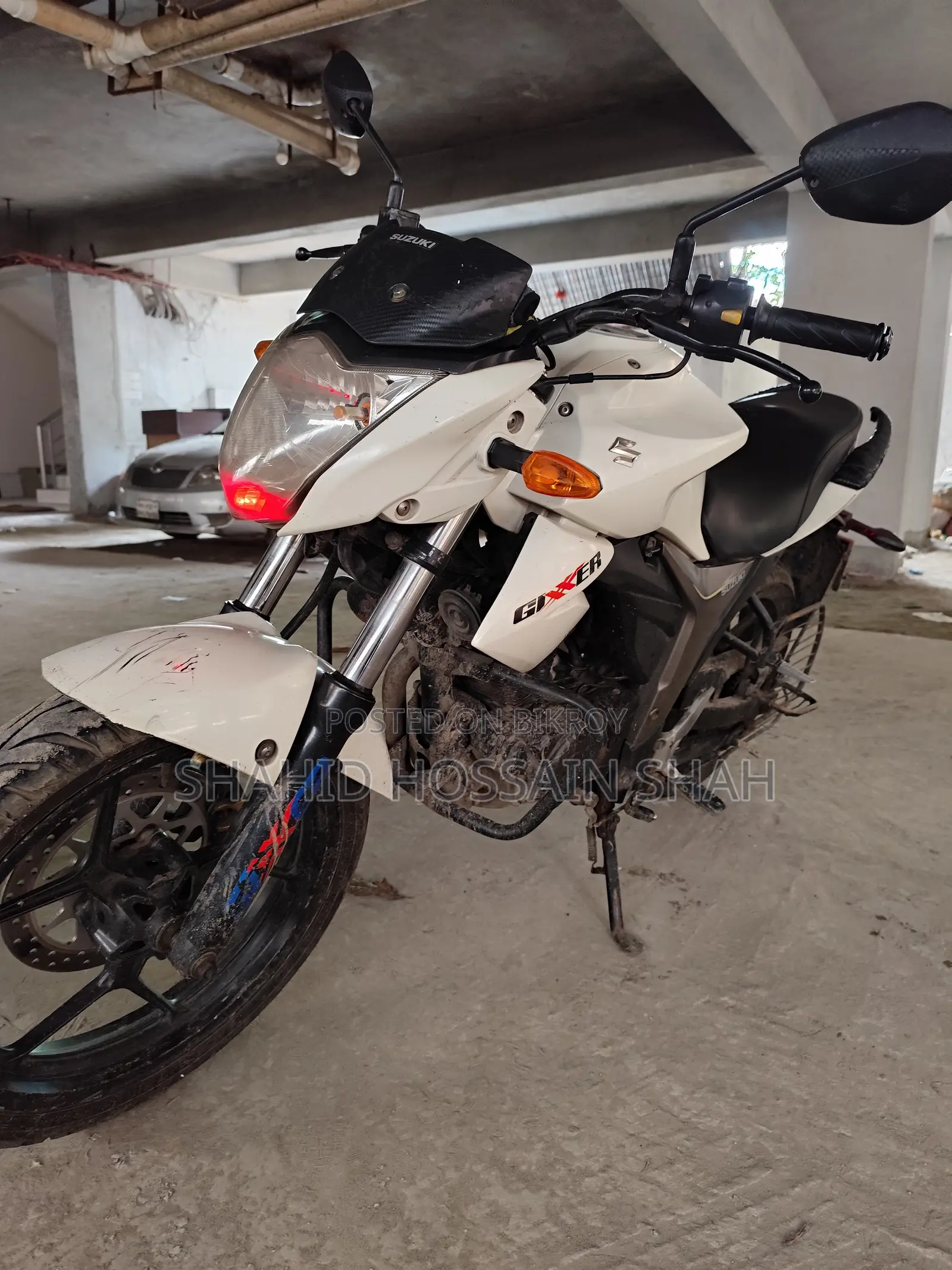 সুজুকি গিক্সার ২০১৫ বেইজ