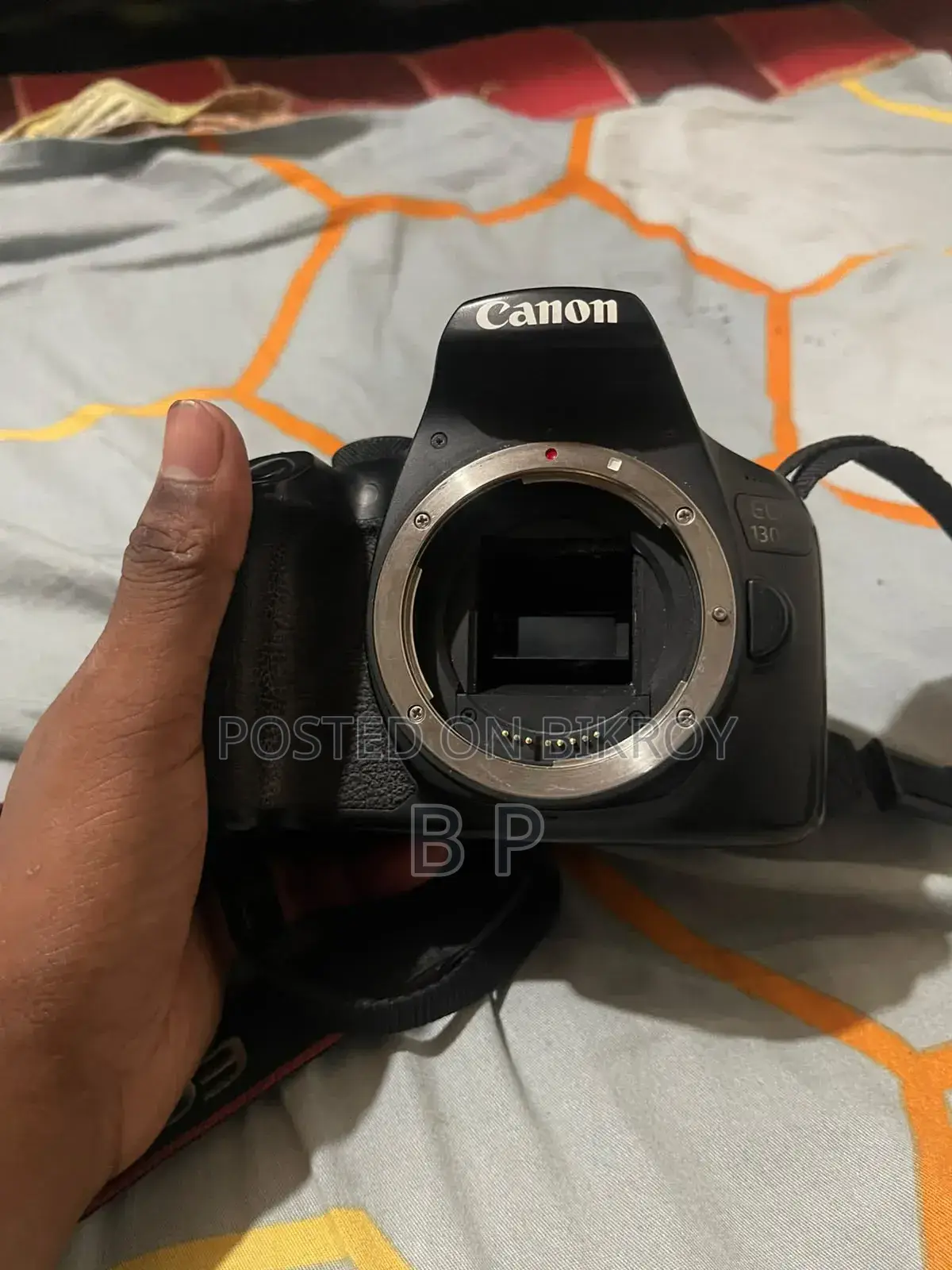 CANON 1300d