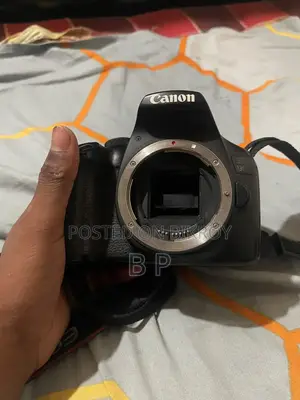 CANON 1300d