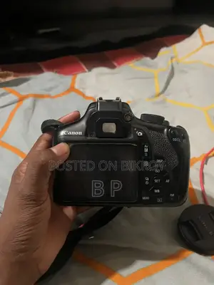 CANON 1300d