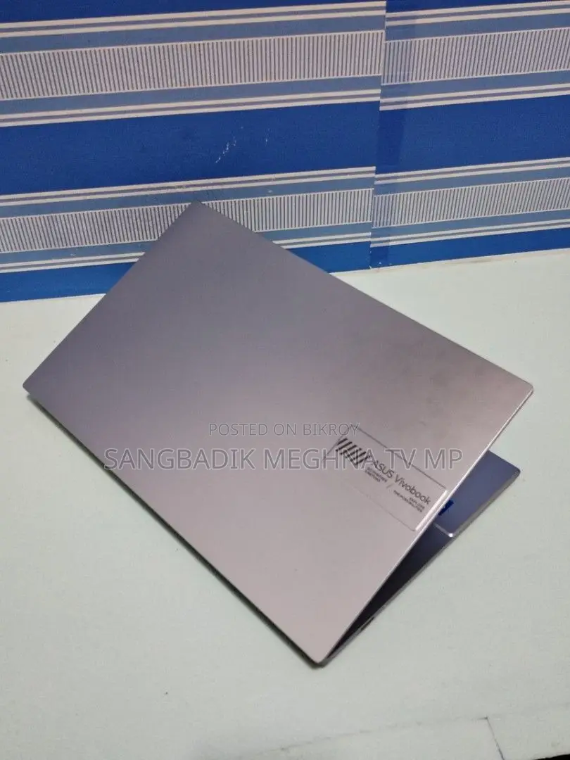 Laptop Asus 3GB Intel SSD 256GB