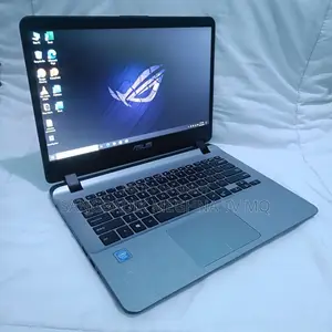 Laptop Asus 4GB Intel SSD 500GB