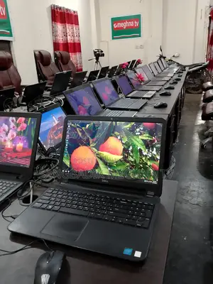 ল্যাপটপ Acer ৪ জিবি Intel SSD ৫০০ জিবি