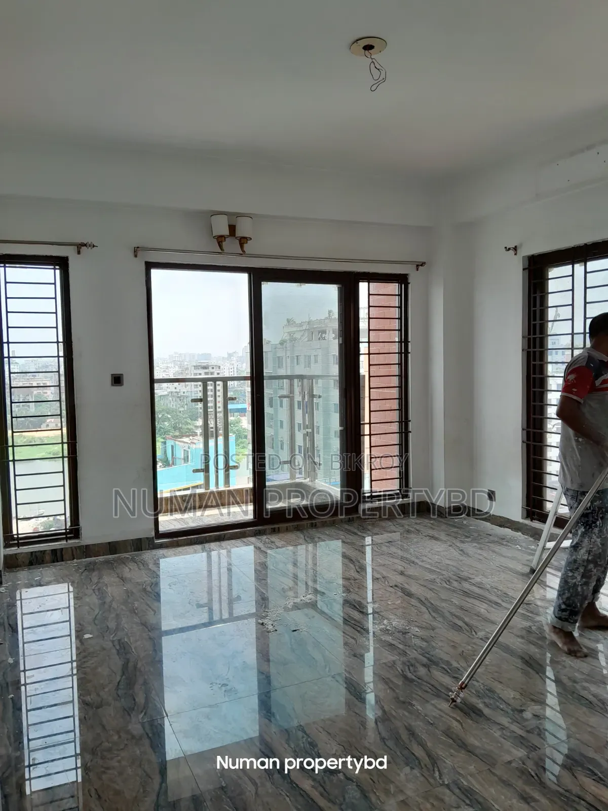 4 Bedroom Apartment in Numan Property Bd, Basundhara for Rent