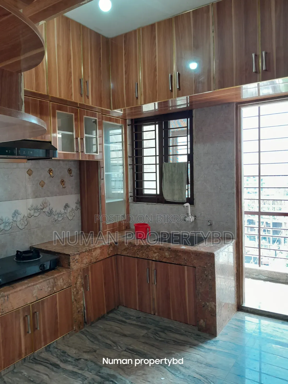 4 Bedroom Apartment in Numan Property Bd, Basundhara for Rent