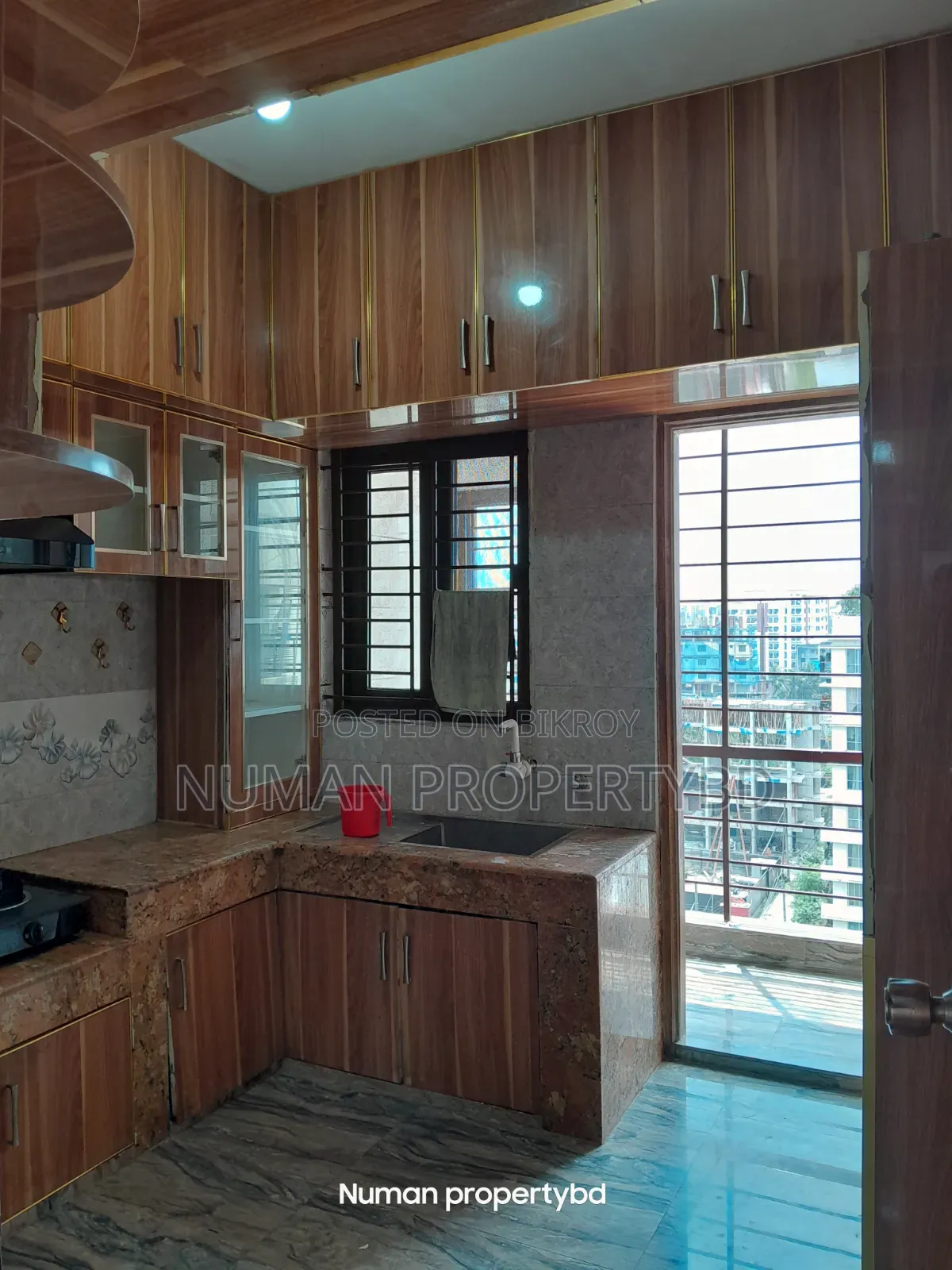 4 Bedroom Apartment in Numan Property Bd, Basundhara for Rent