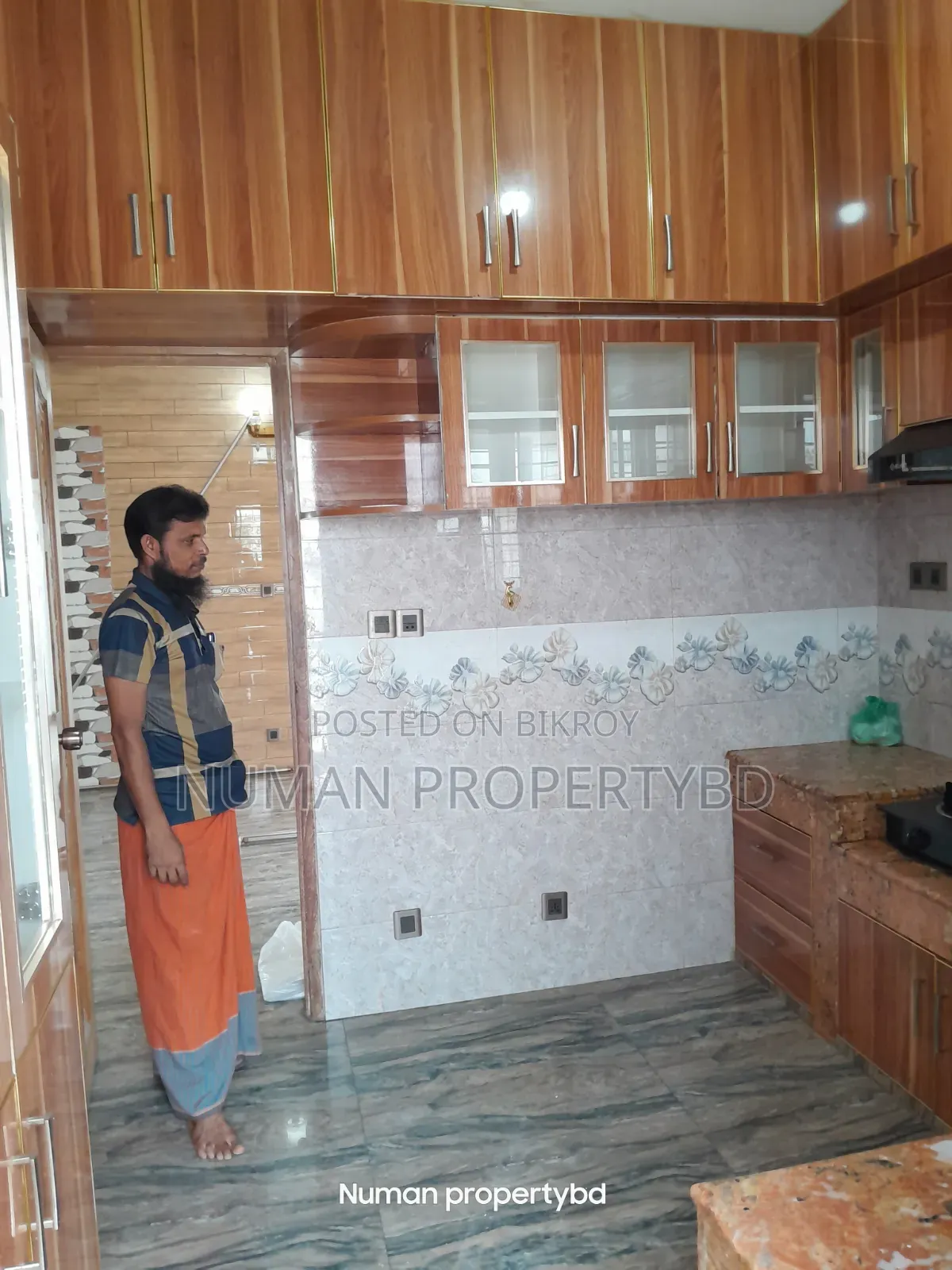 4 Bedroom Apartment in Numan Property Bd, Basundhara for Rent