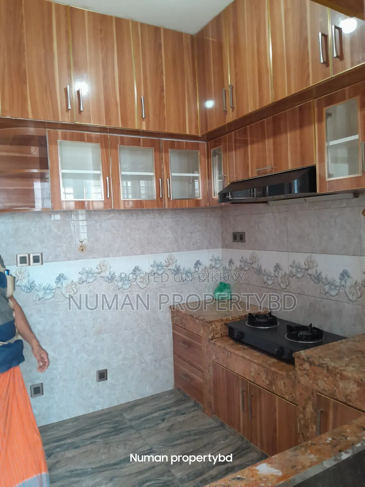4 Bedroom Apartment in Numan Property Bd, Basundhara for Rent