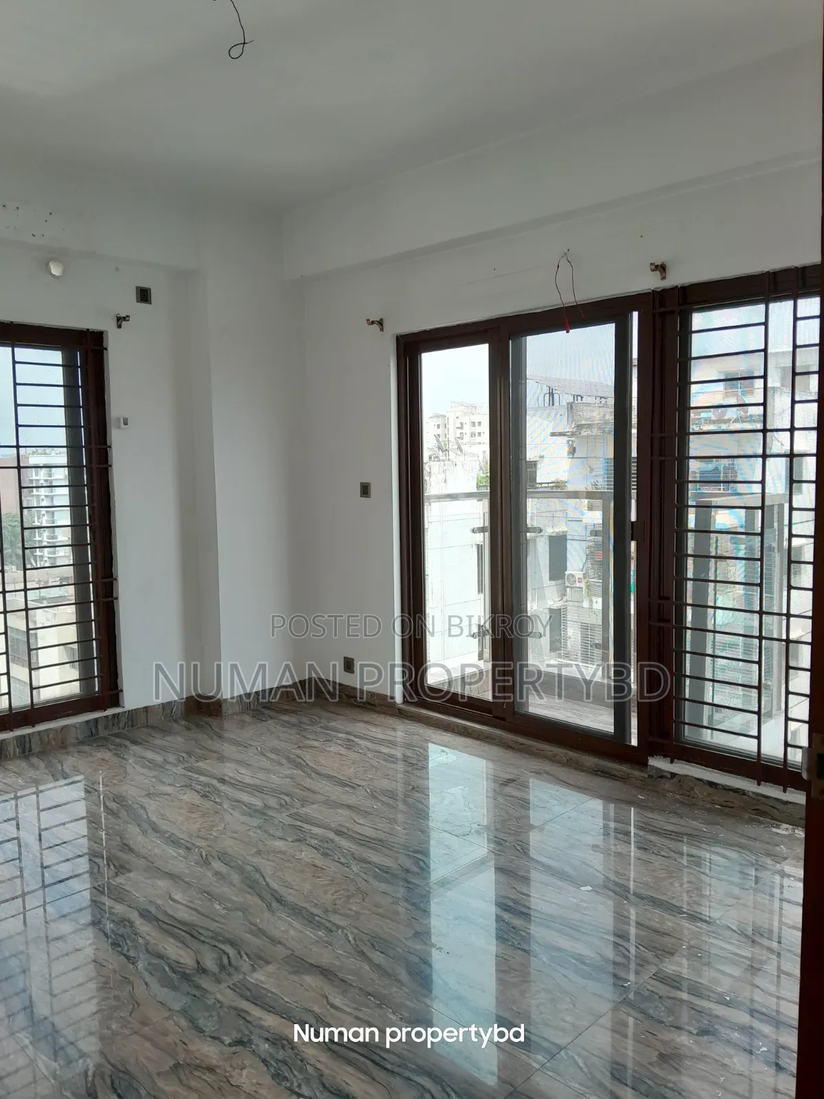 4 Bedroom Apartment in Numan Property Bd, Basundhara for Rent