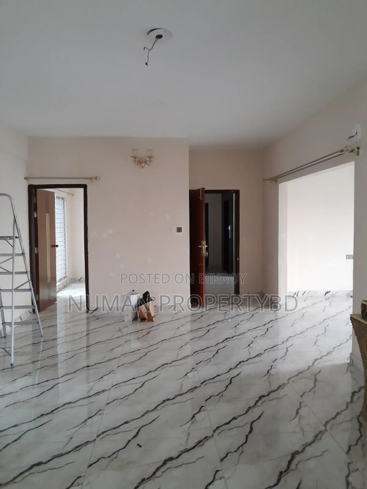 4 Bedroom Apartment in Numan Property Bd, Basundhara for Rent