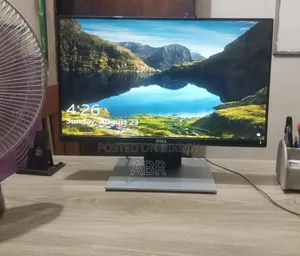 Desktop Computer 4GB Intel Core i5 HDD 1T