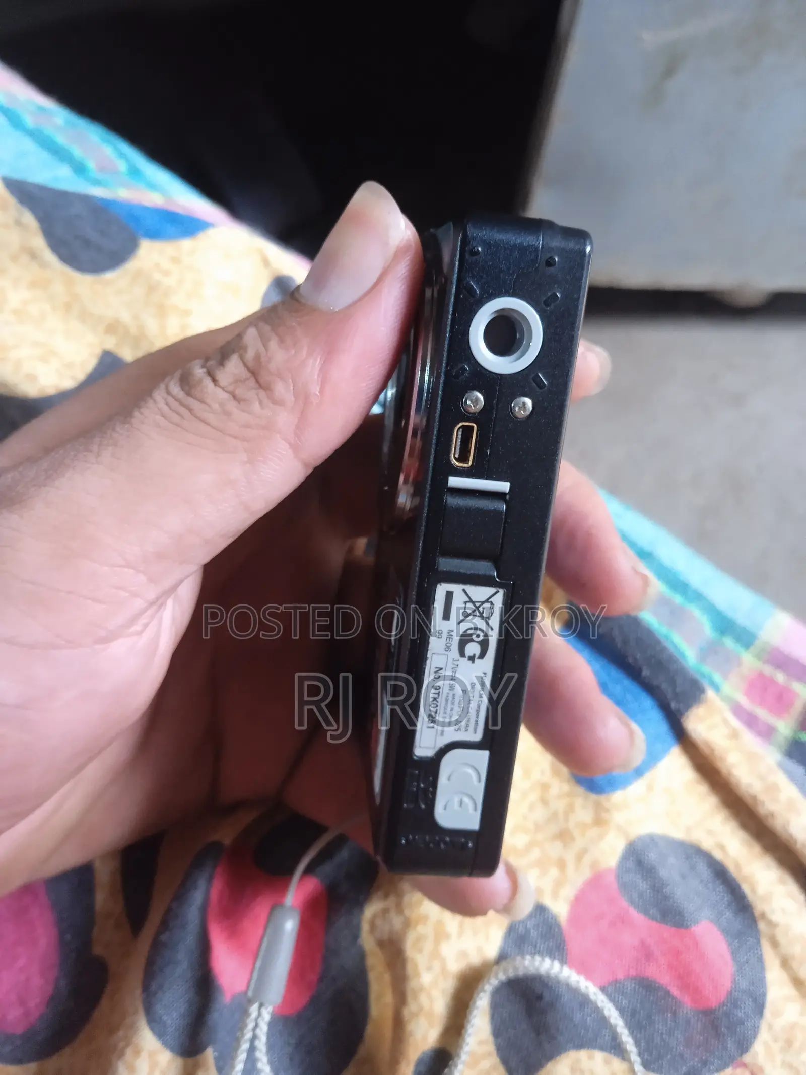 ক্যামেরা বিক্রয়ের জন্য