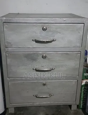 স্টিলের ড্রয়ার