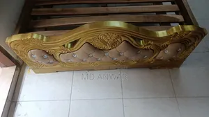 ৪/৭ উক কাঠের খাট