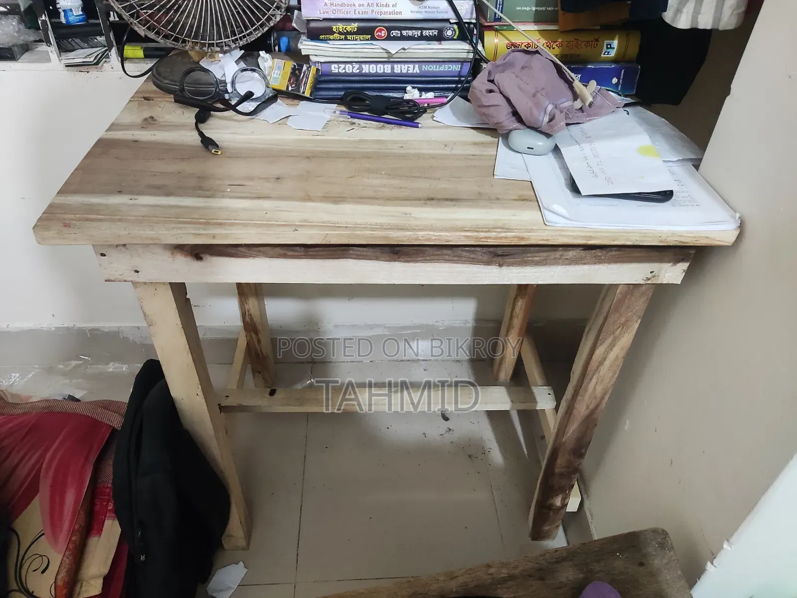 Wooden Table and Chair Like New and Sturdy