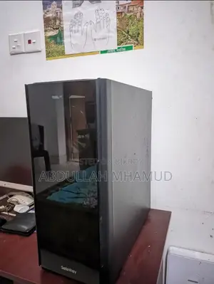Desktop Computer 8GB Intel Core i5 SSD 256GB