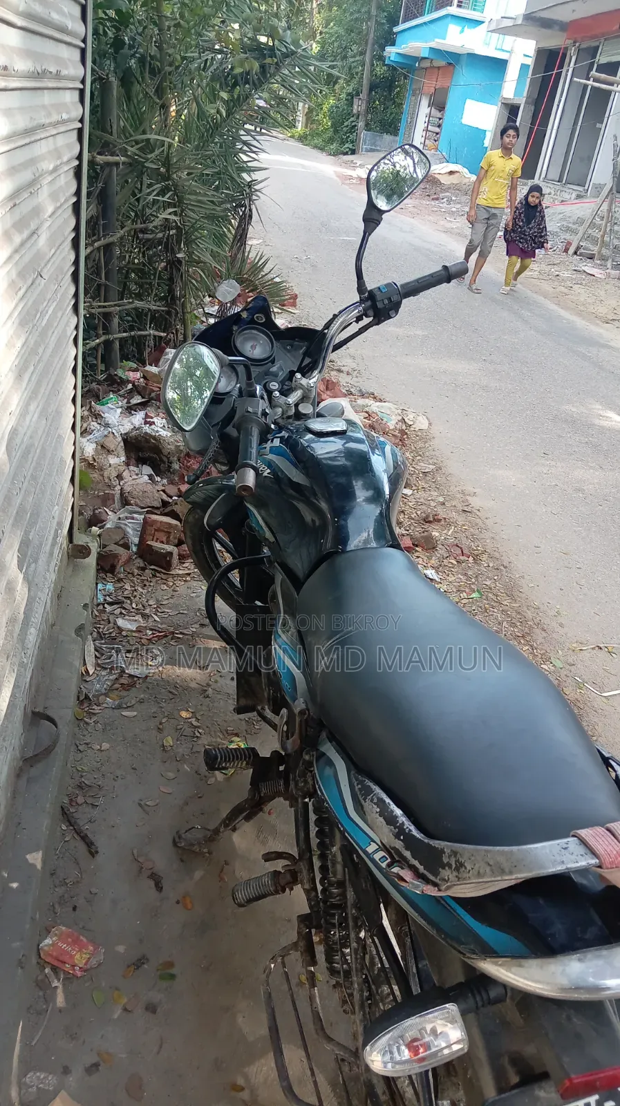 বাজাজ ডিসকভার ১০০ ২০১৬ ব্ল্যাক