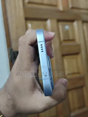 আইকিউও 256 জিবি ব্লু