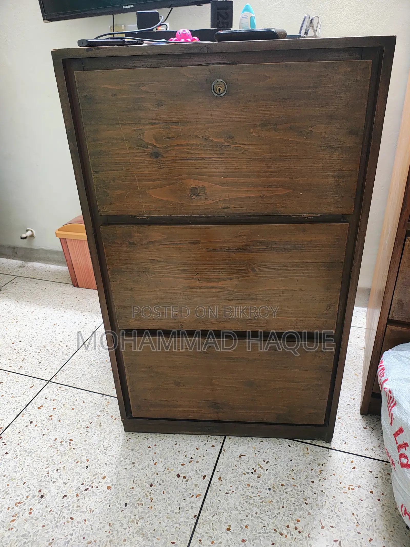 Used Wardrobe-Very Low Price