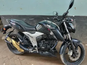 TVS Apache RTR 160 4V 2022 Black