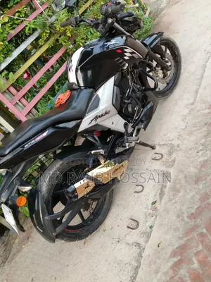 TVS Apache RTR 160 4V 2022 Black