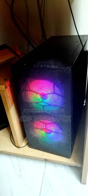 Gigabyte GA-H110MSTX-HD3-ZK 8GB Intel Core i5 SSD 128GB
