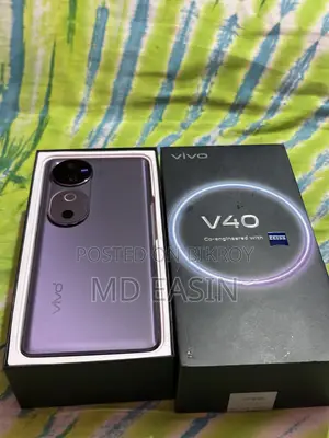 Vivo V40 256 GB Blue