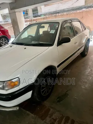 Toyota Corolla 1996 White