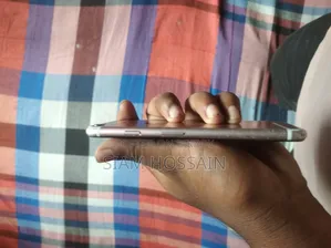 Apple iPhone 6s 16 GB Rose Gold