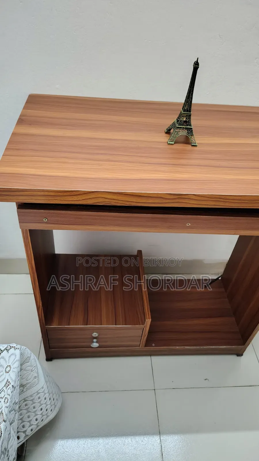 Sell Post a Table
