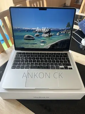 New Laptop Apple MacBook Air 16GB Apple M4 SSD 256GB