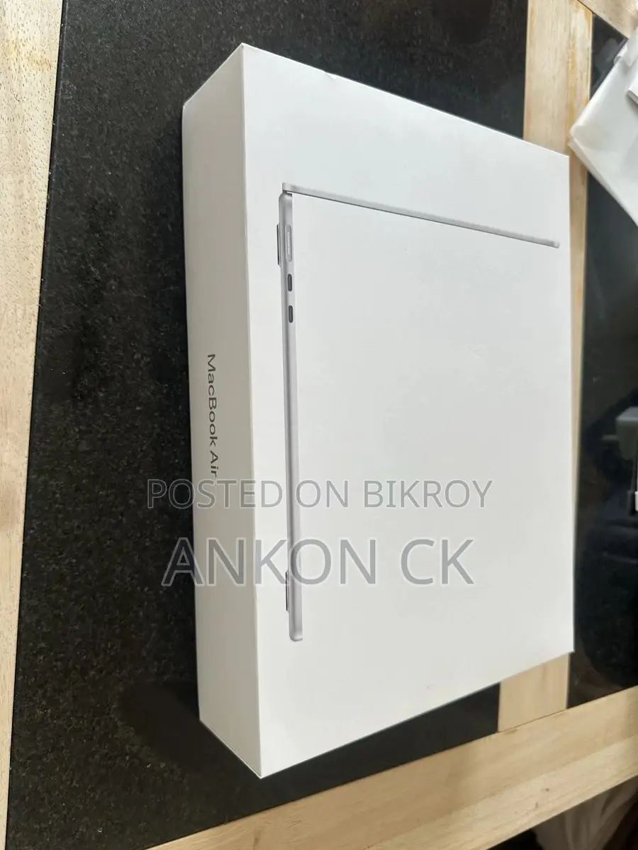 New Laptop Apple MacBook Air 16GB Apple M4 SSD 256GB