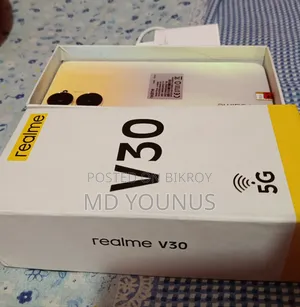 নতুন রিয়েলমি ২৫৬ জিবি গোল্ড