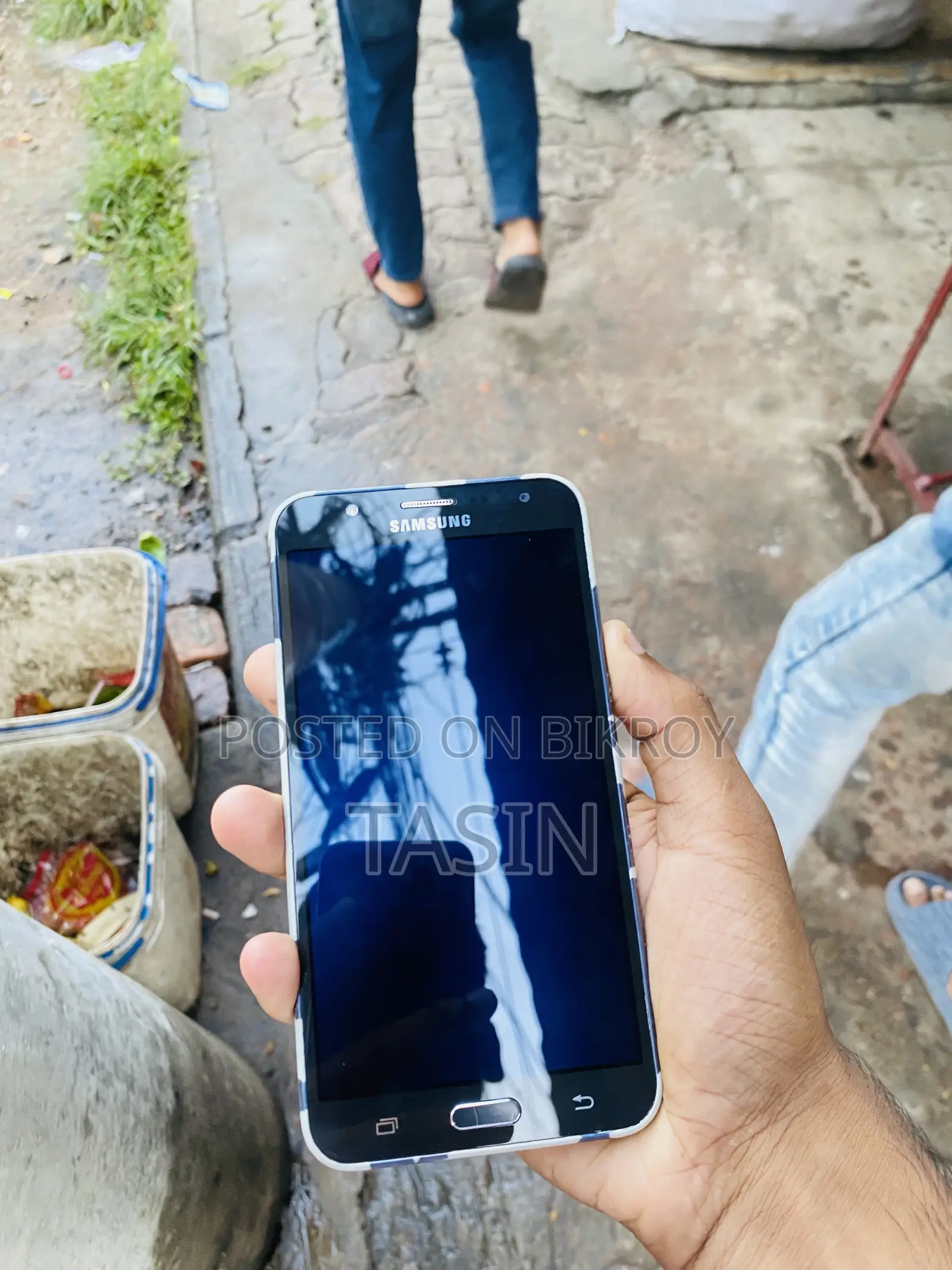 স্যামসাং গ্যালাক্সি জে৭ ৩২ জিবি কালো
